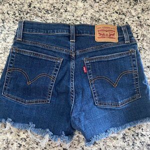 Levi's Dark Denim High-waisted short Size 27